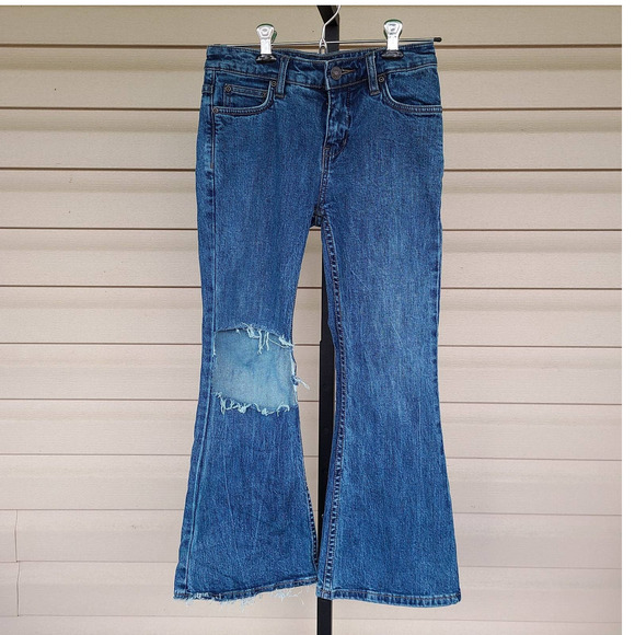 Free People Cropped‎ Flare destroyed jeans Size 24 - Picture 1 of 7